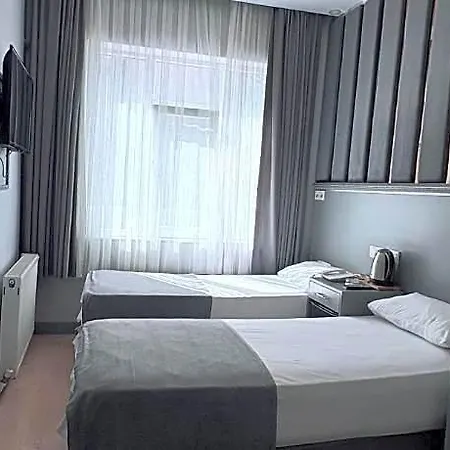 Crowned Boutique Istanbul