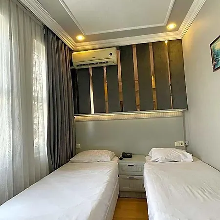 Hotel Crowned Boutique
