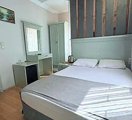 Hotel Crowned Boutique
